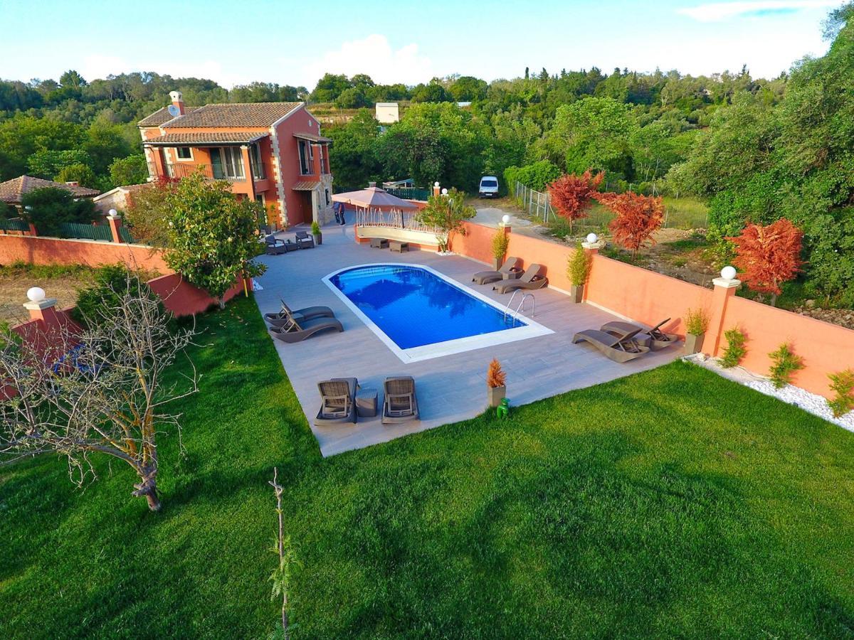Villa Alex Sinarádes Exterior foto